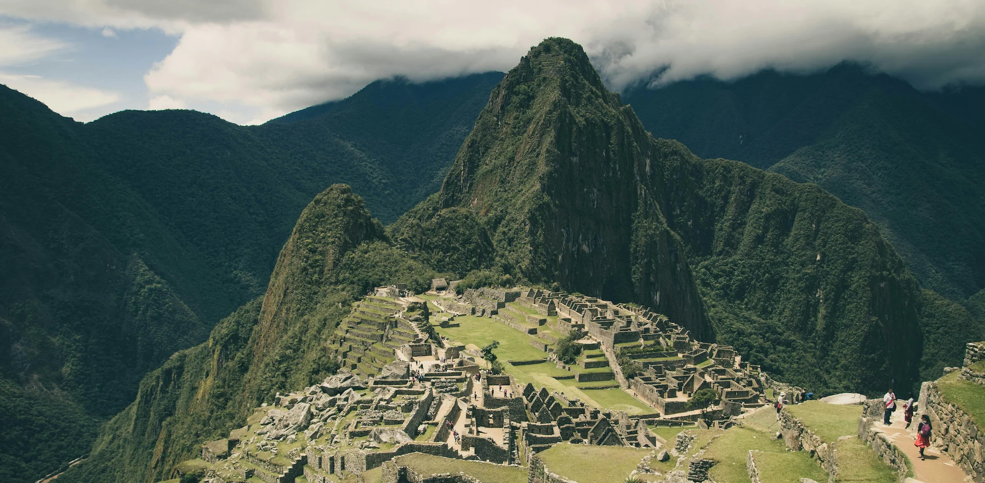 Descubre Cusco Perú: Una fotografía de Machu Picchu